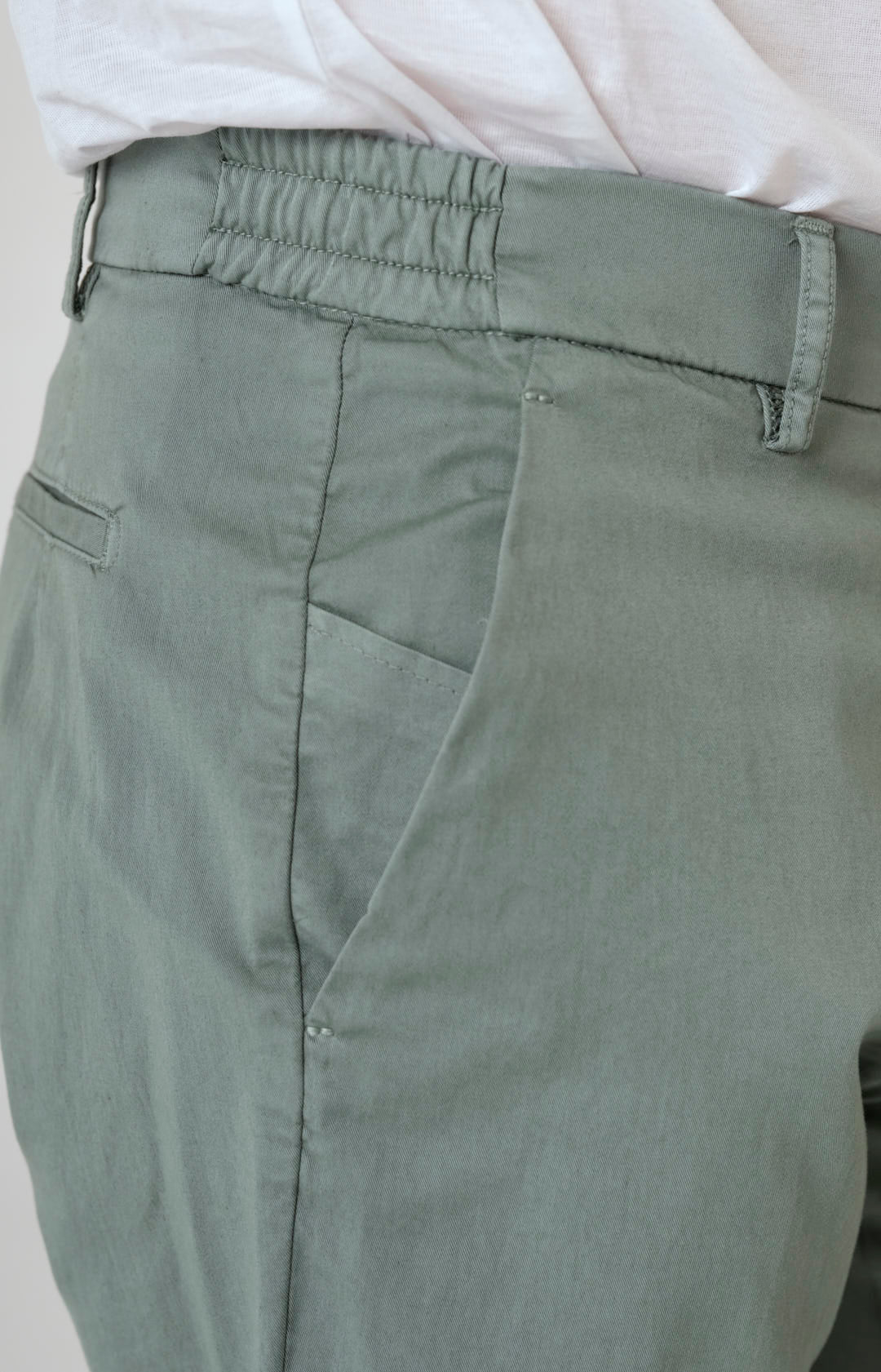 Comfort stretch cotton trousers with America pocket