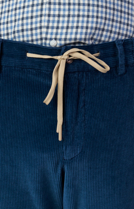 "Leisure Fit" trousers in stretch velvet