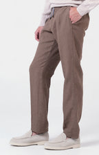 “Leisure Fit” linen trousers