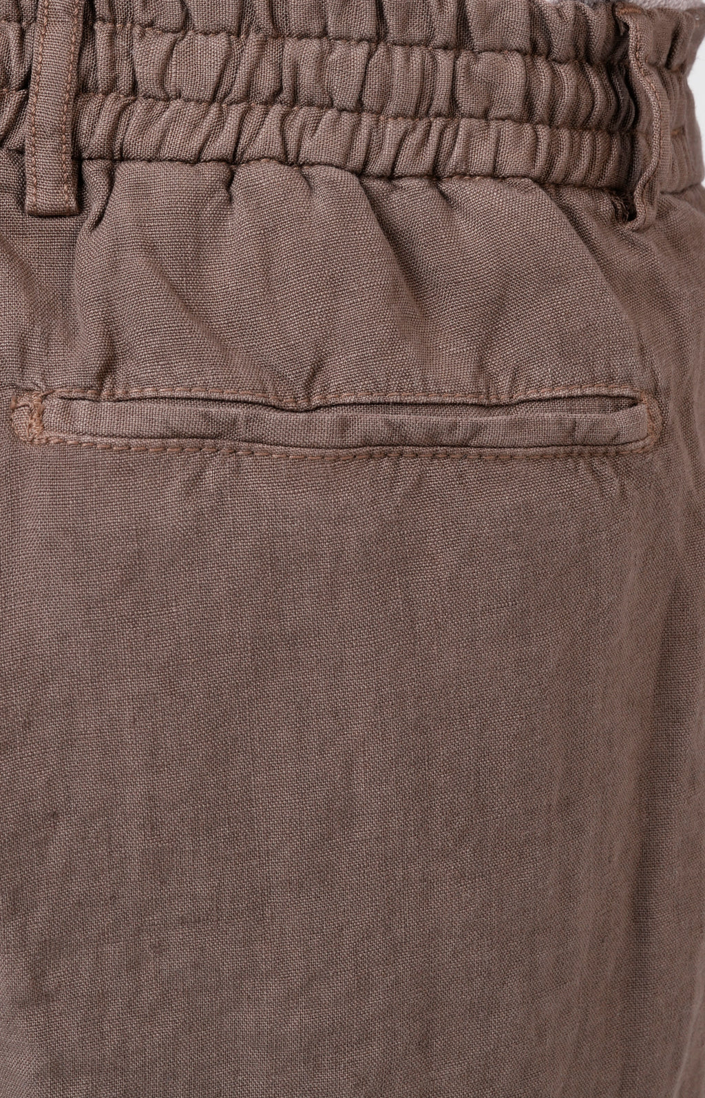 “Leisure Fit” linen trousers