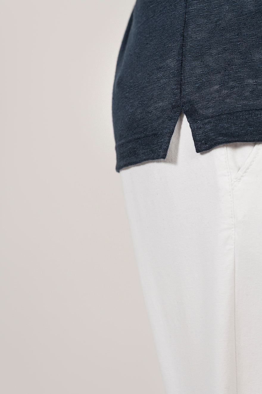 Long-sleeved polo shirt in ultra-light linen jersey