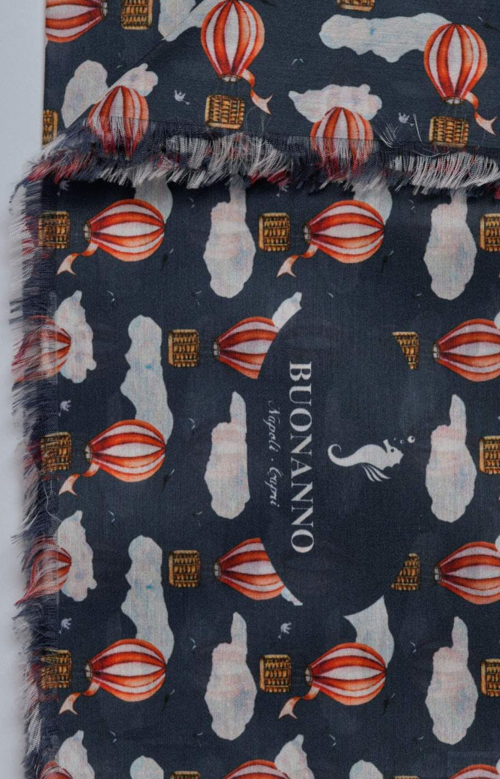 Patterned scarf in ultra-light silk and cotton