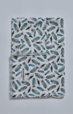 Patterned scarf in ultra-light silk and cotton