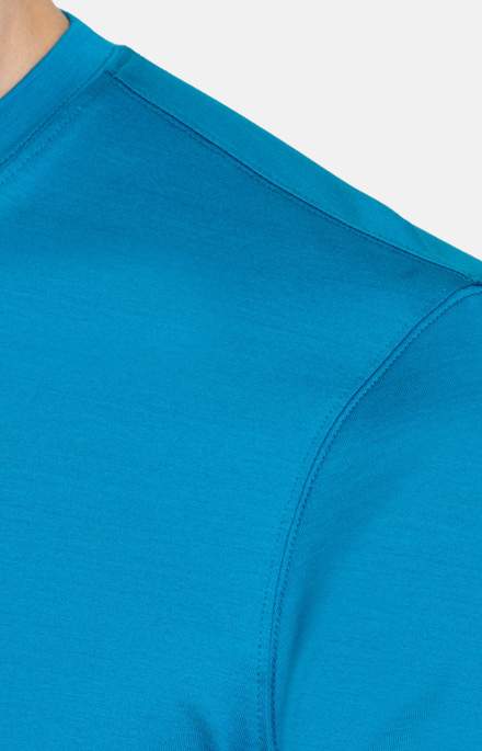 Short-sleeved T-shirt in ultra-light Scottish yarn