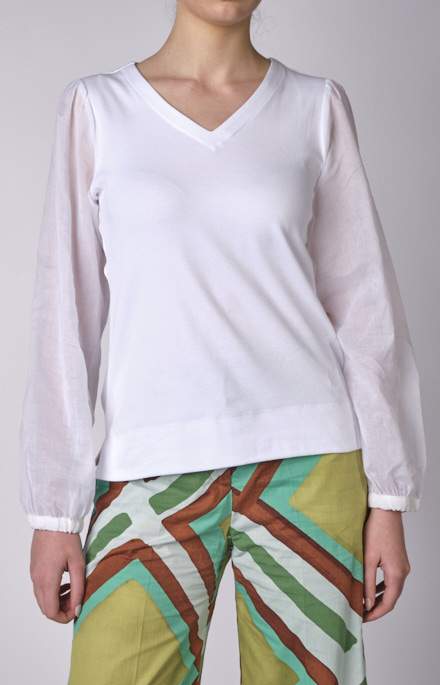 T-shirt manica lunga in scollo a V_COL_001_01