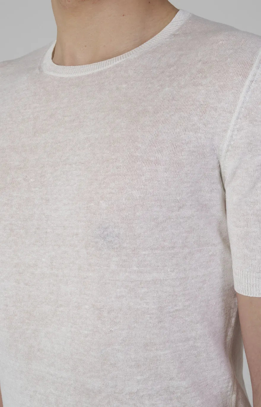 Short-sleeved T-shirt in ultra-light linen jersey