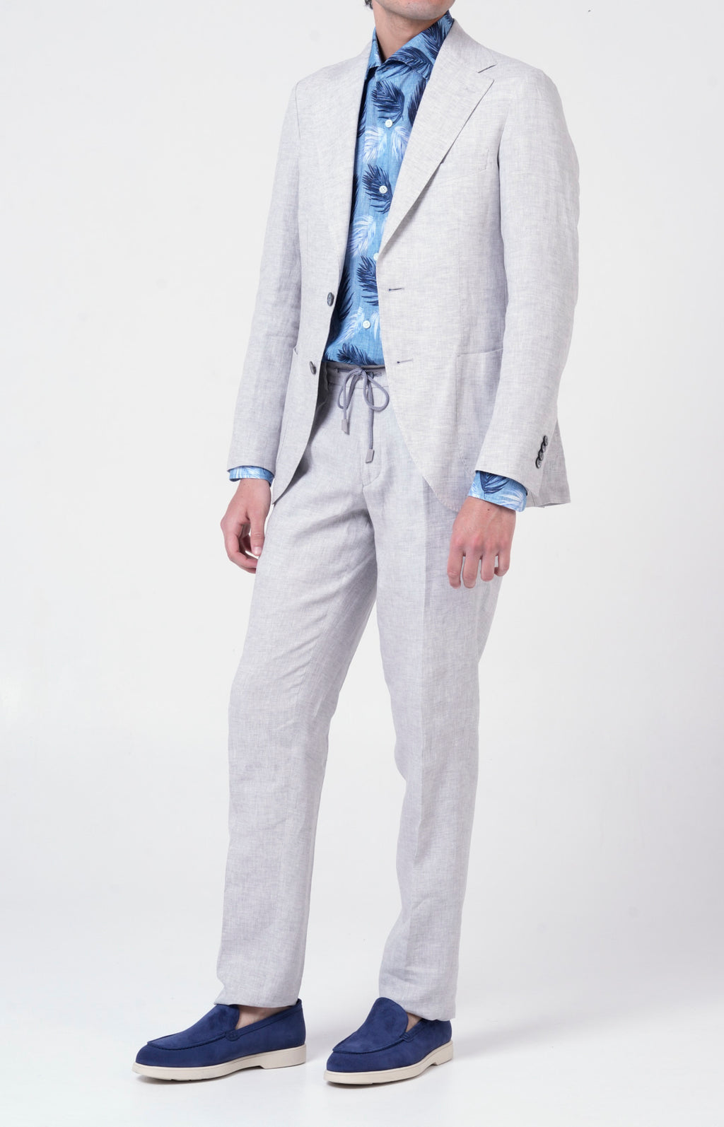 Linen suit with "leisure fit" trousers