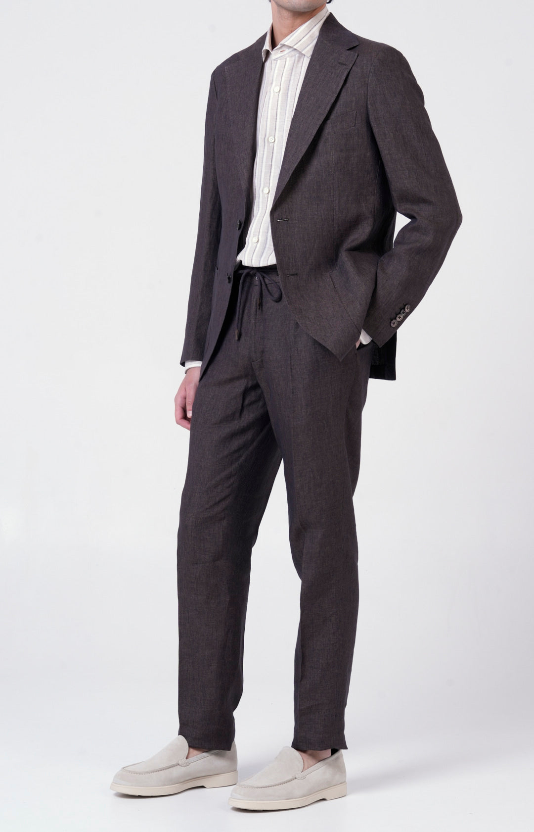 Abito in lino con pantalone "leisure fit"
