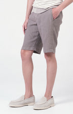 “Leisure fit” linen Bermuda shorts