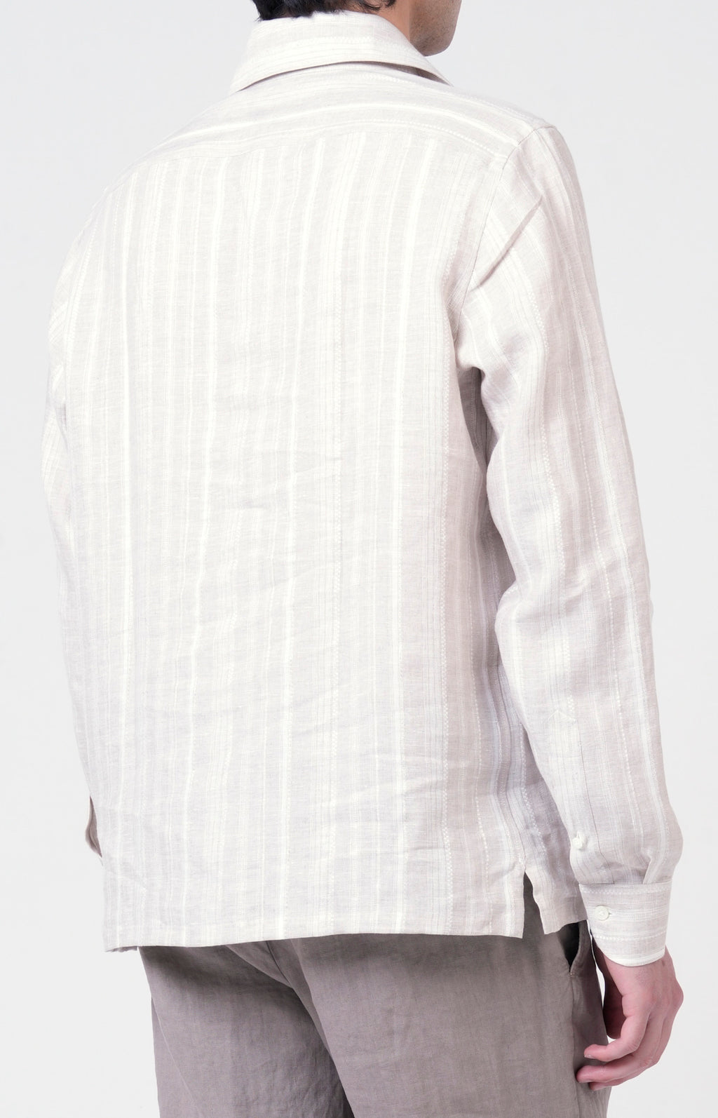Casacca in lino con collo gladiatore