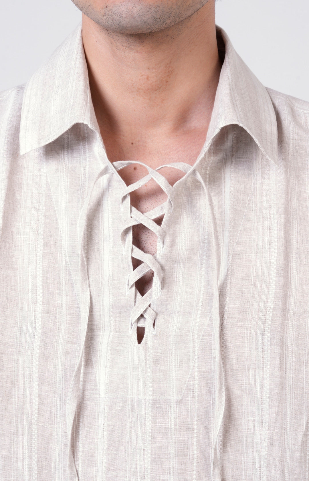 Casacca in lino con collo gladiatore