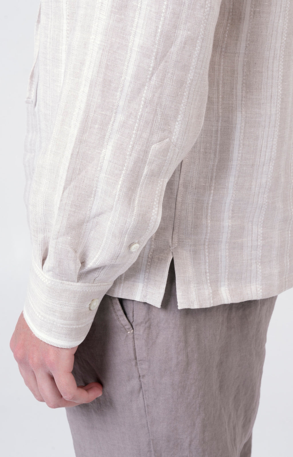 Casacca in lino con collo gladiatore