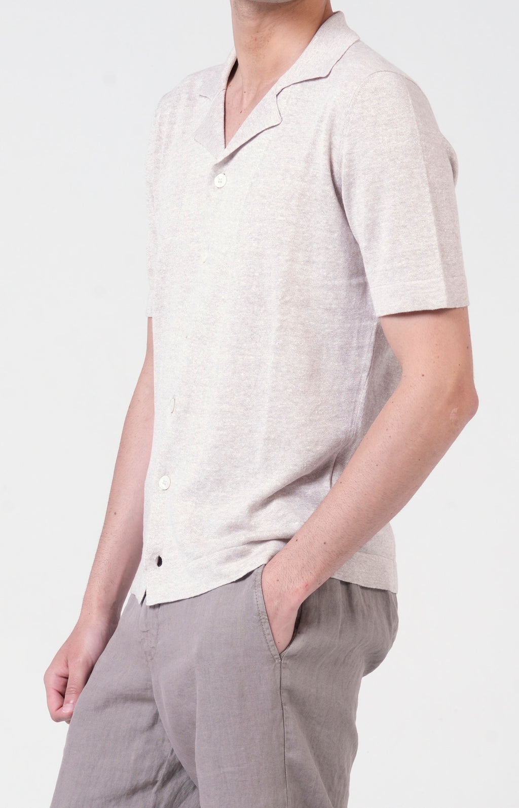 Short-sleeved shirt in linen and cotton knit