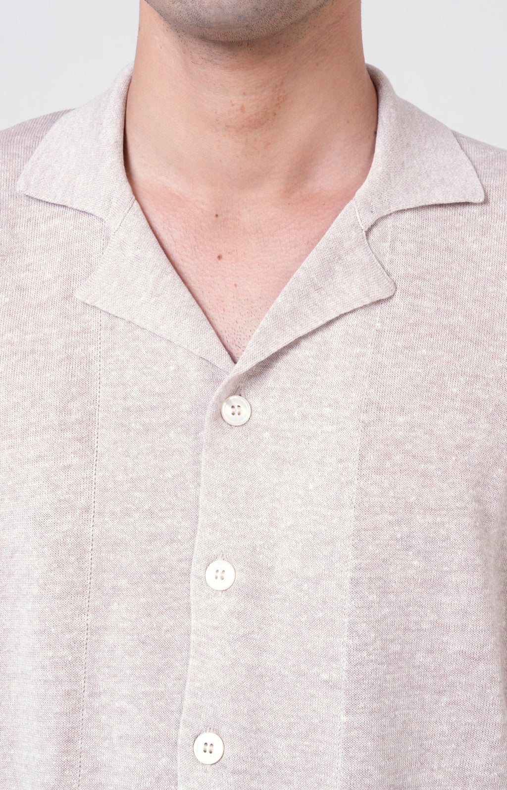 Short-sleeved shirt in linen and cotton knit