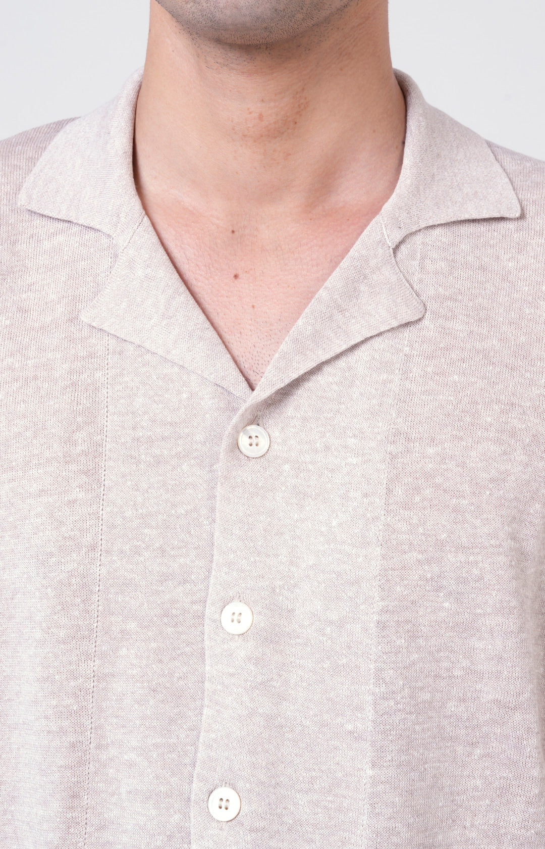 Short-sleeved shirt in linen and cotton knit