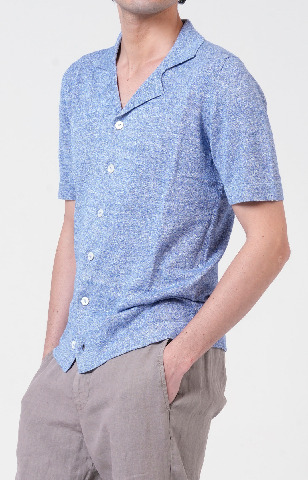 Short-sleeved shirt in linen and cotton knit