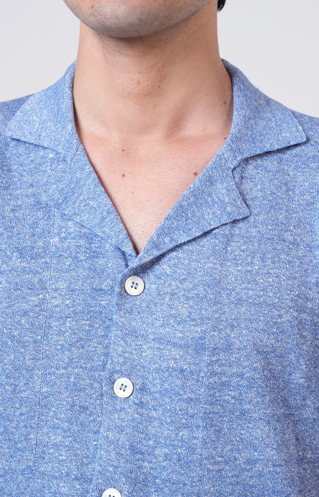 Short-sleeved shirt in linen and cotton knit