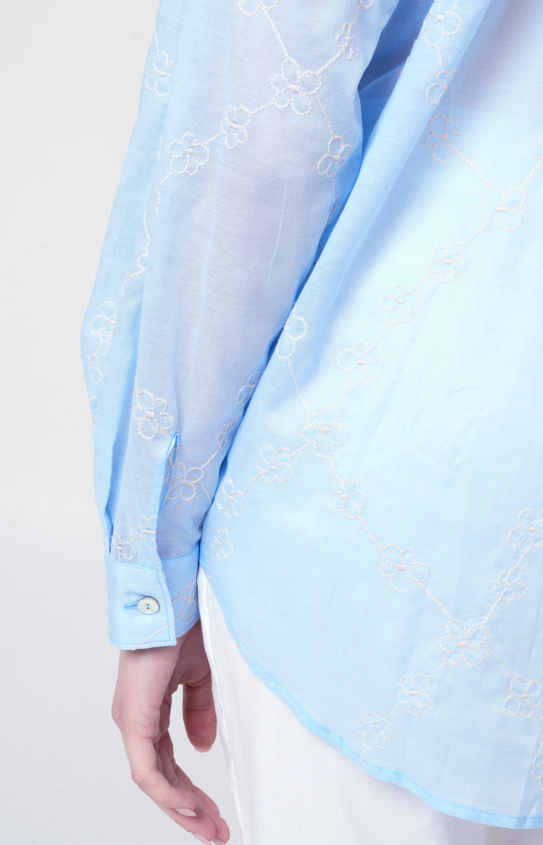 Camicia in cotone bio ultra-light con ricami