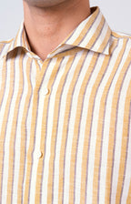 Camicia in lino rigato con collo francese