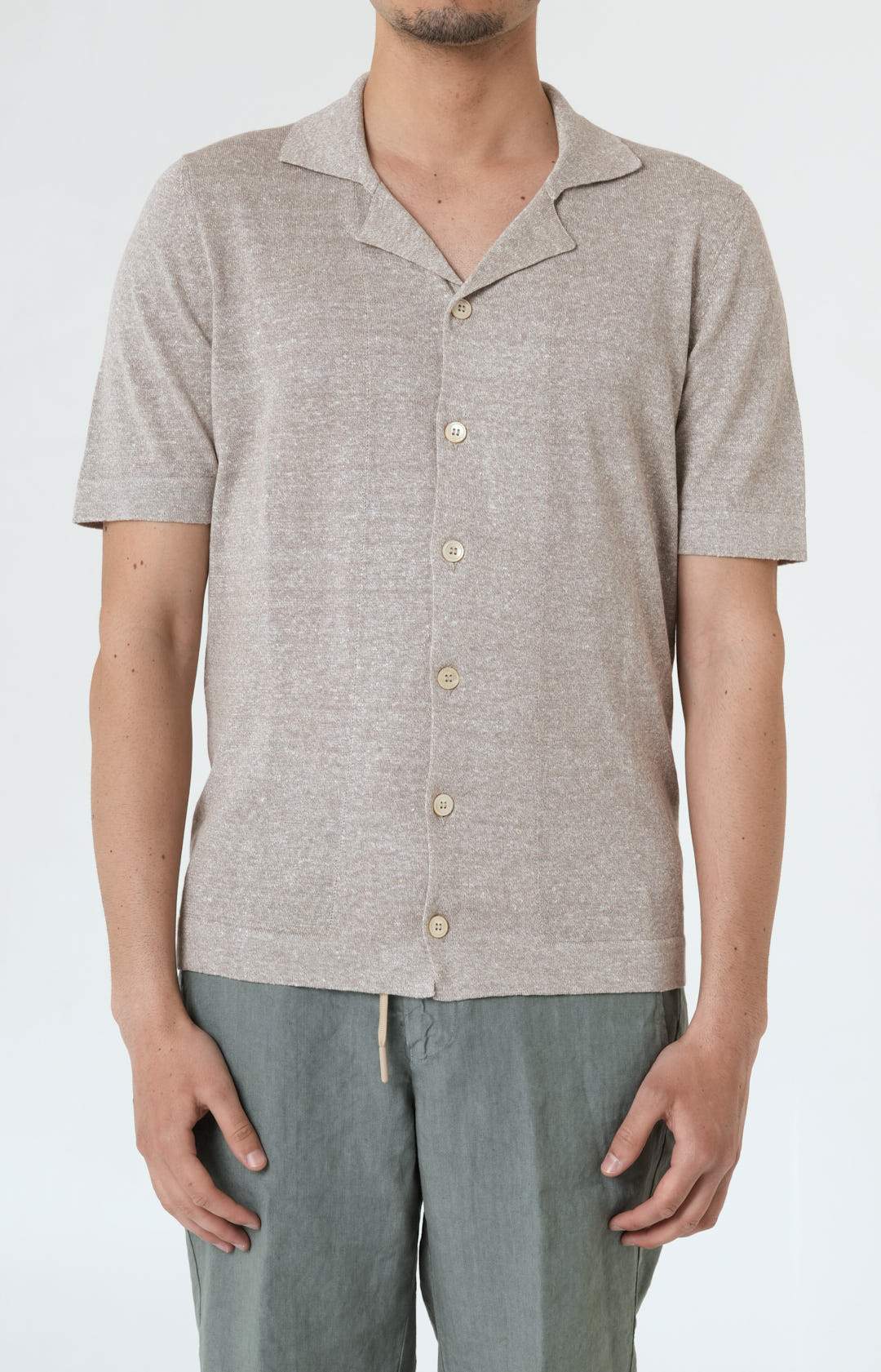 Short-sleeved shirt in linen and cotton knit