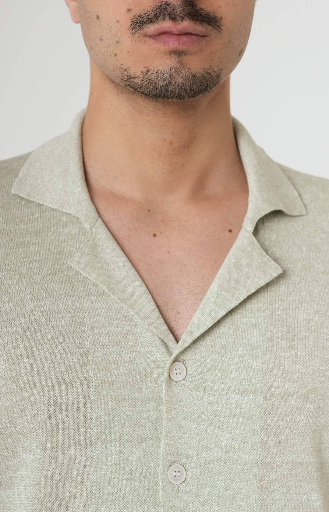 camiciamanicacortapettoBavero_Col410_art_57184_Fil_18637_13