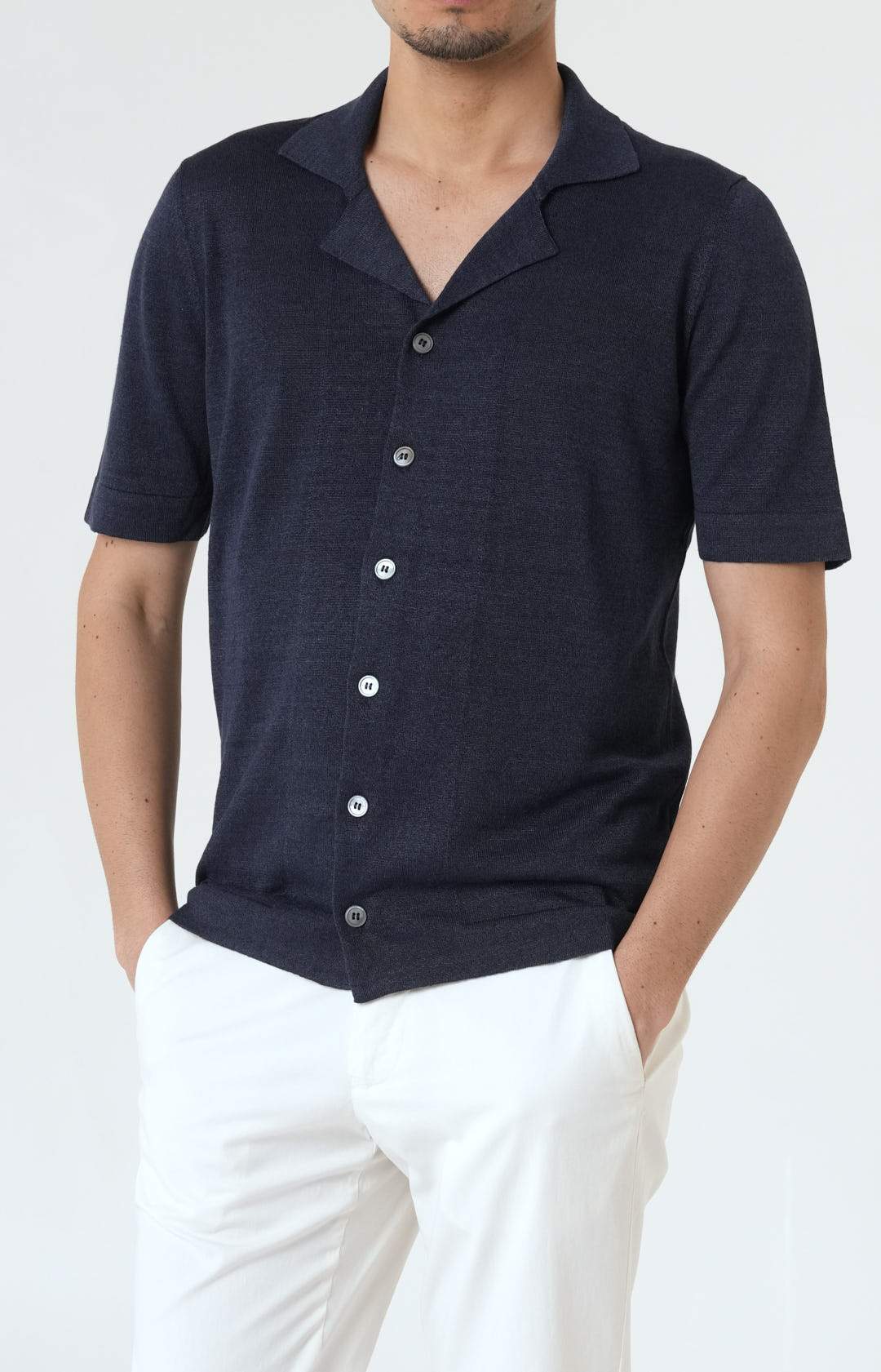 Short-sleeved shirt in linen and cotton knit