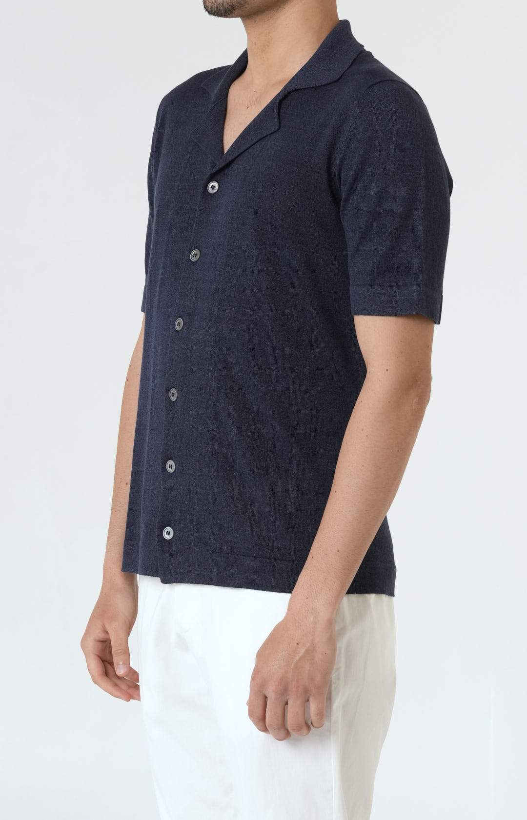 Short-sleeved shirt in linen and cotton knit