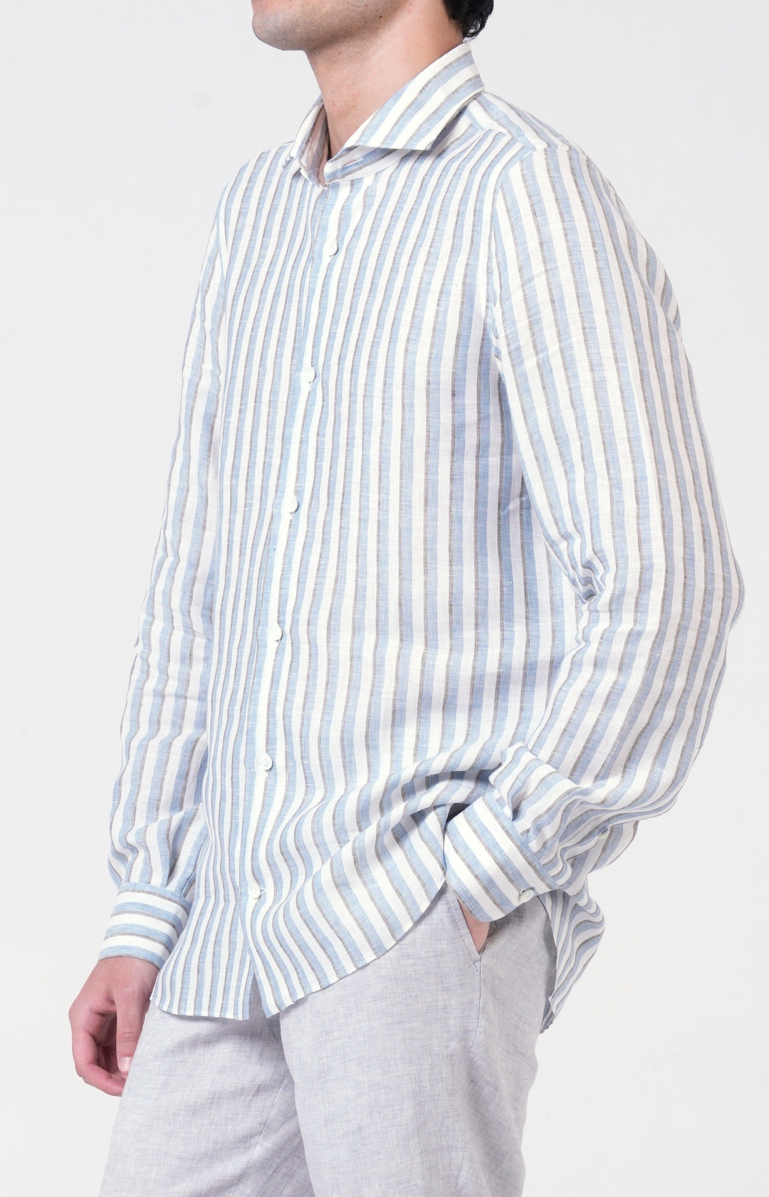 Camicia in lino rigato con collo francese