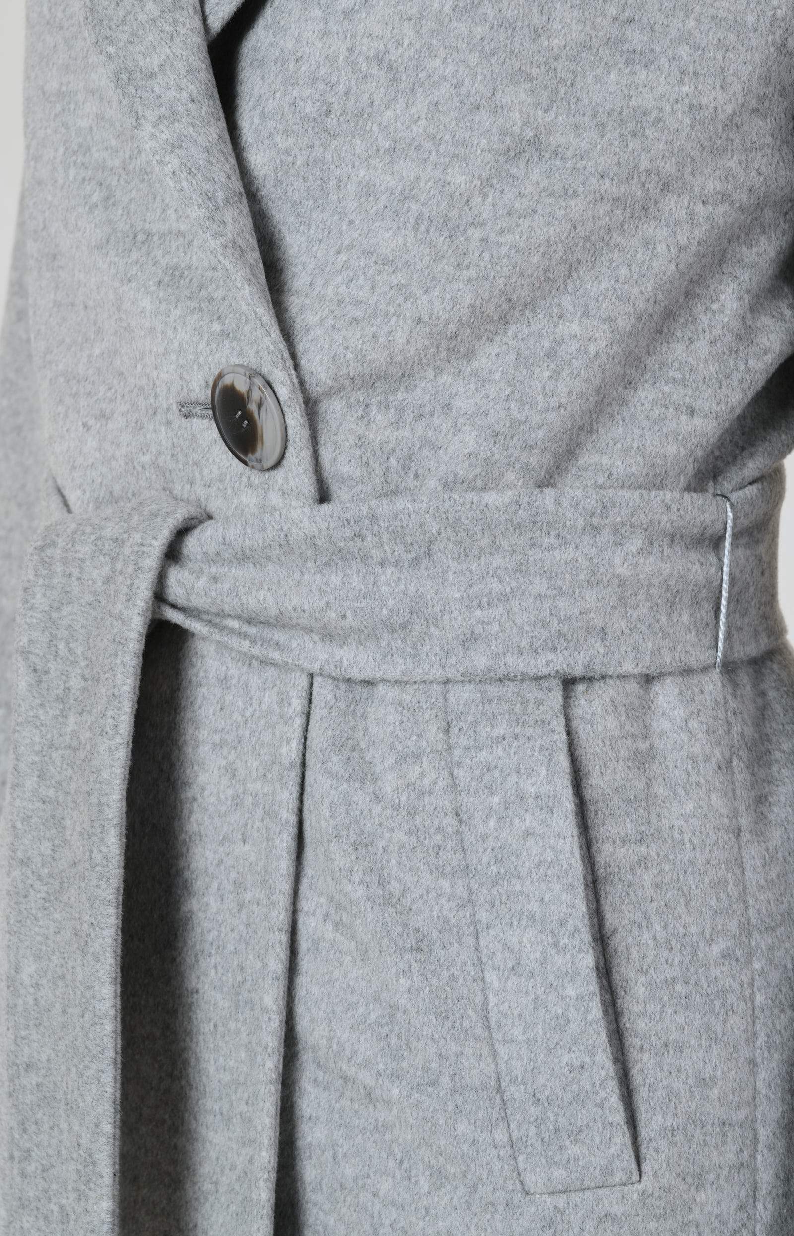 Wool and cashmere coat
