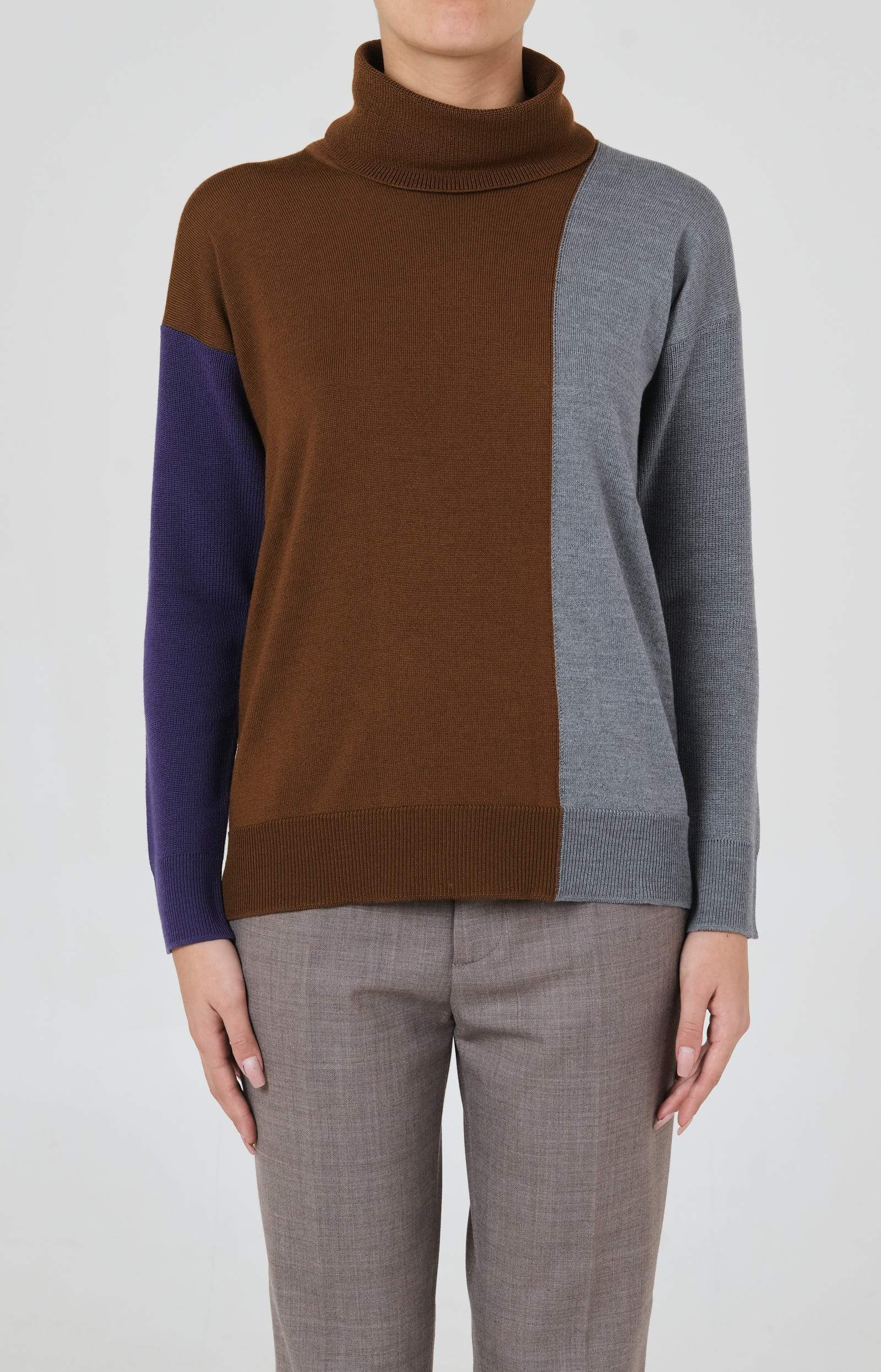 Tricolor wool turtleneck