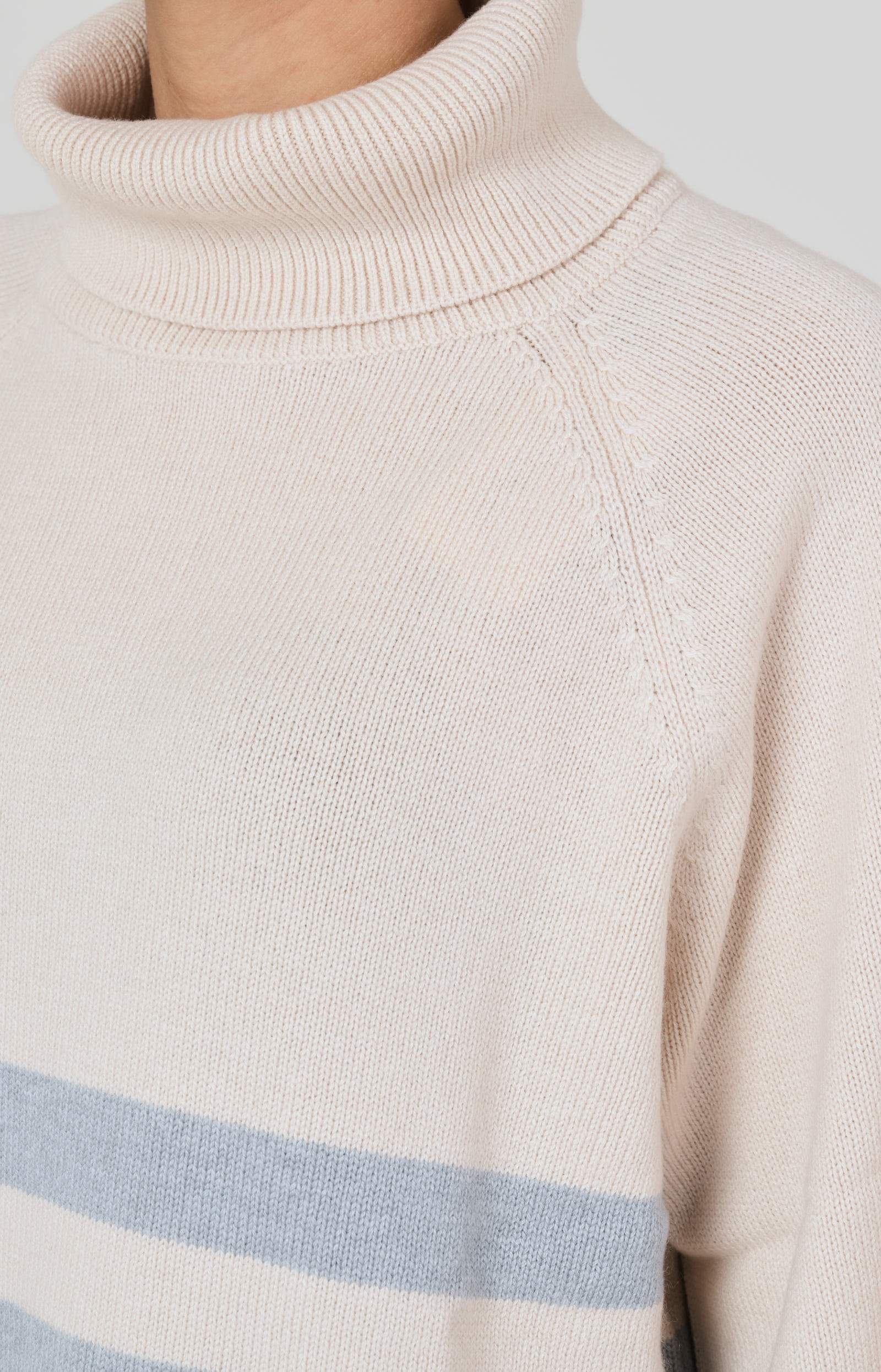 Wool and cashmere turtleneck