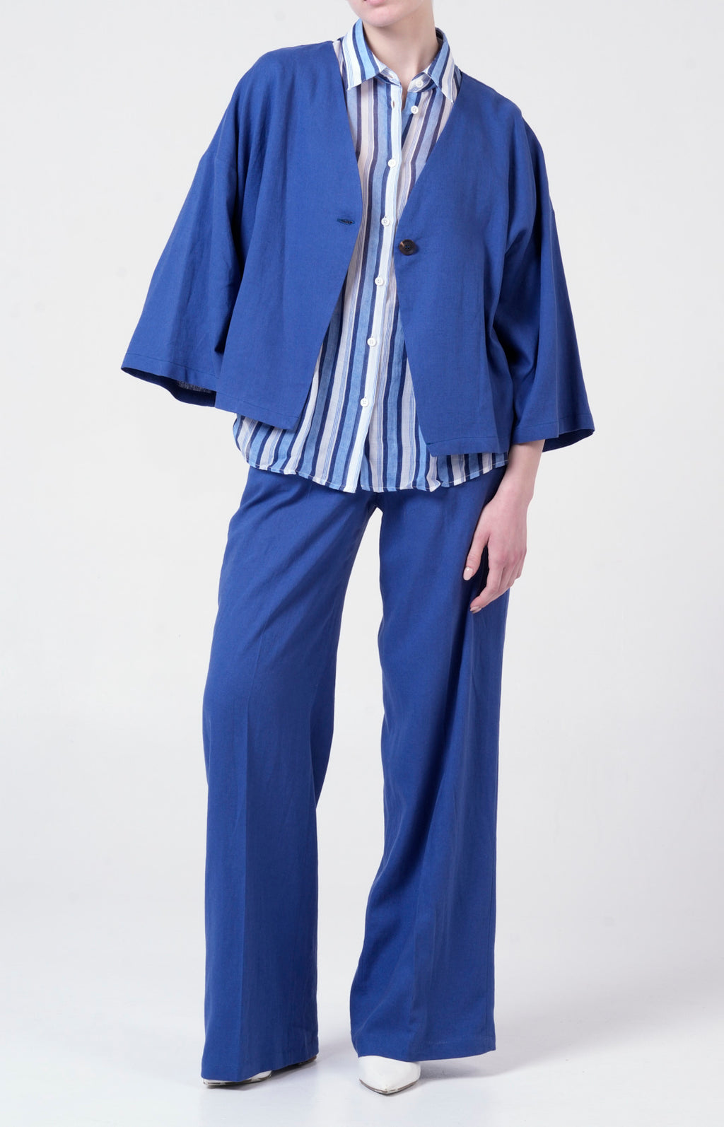 Completo in lino e cotone