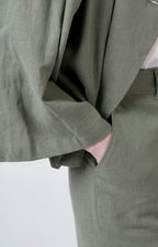 Completo in lino e cotone