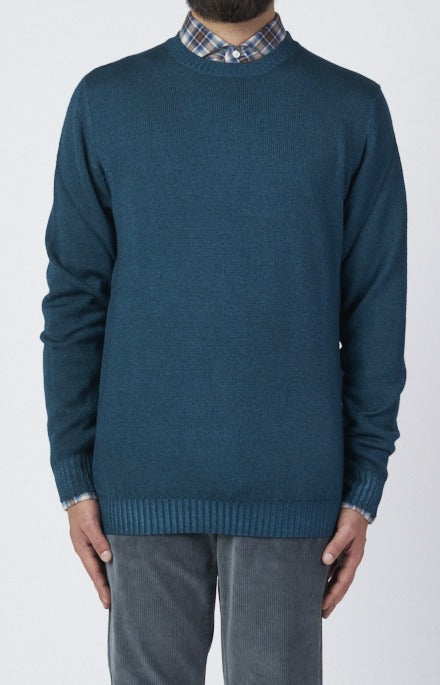 Crew neck in washed wool