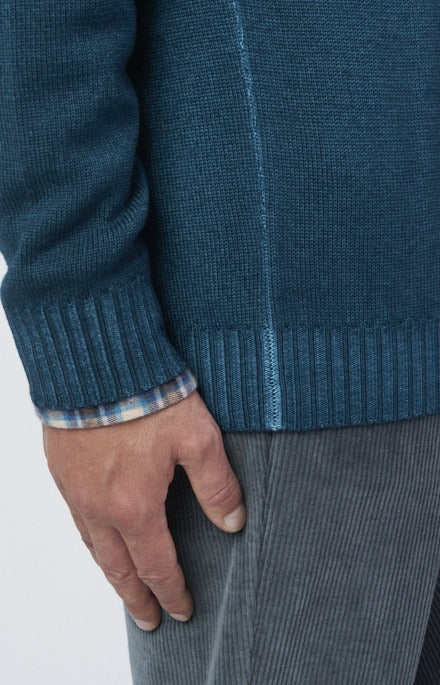 Crew neck in washed wool