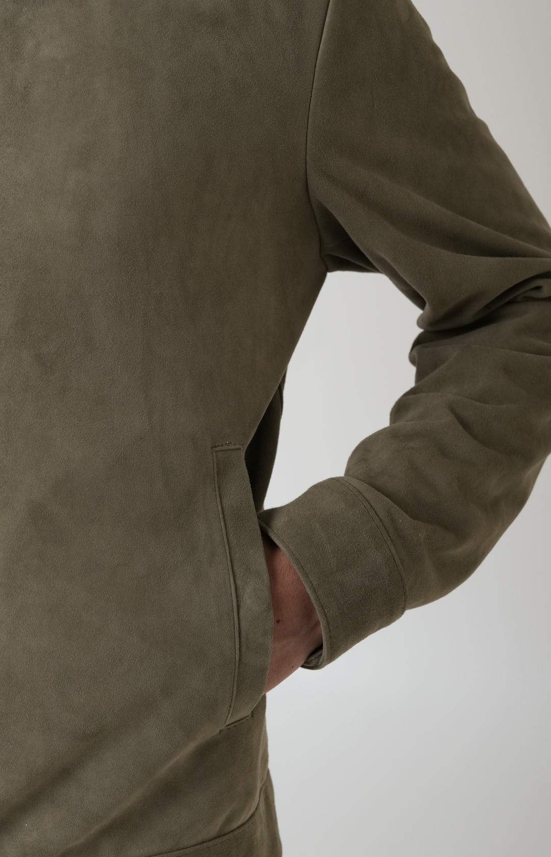 giubbottozip_Scamosciato100lambskin_Col76Verde_Art_L82e322_08