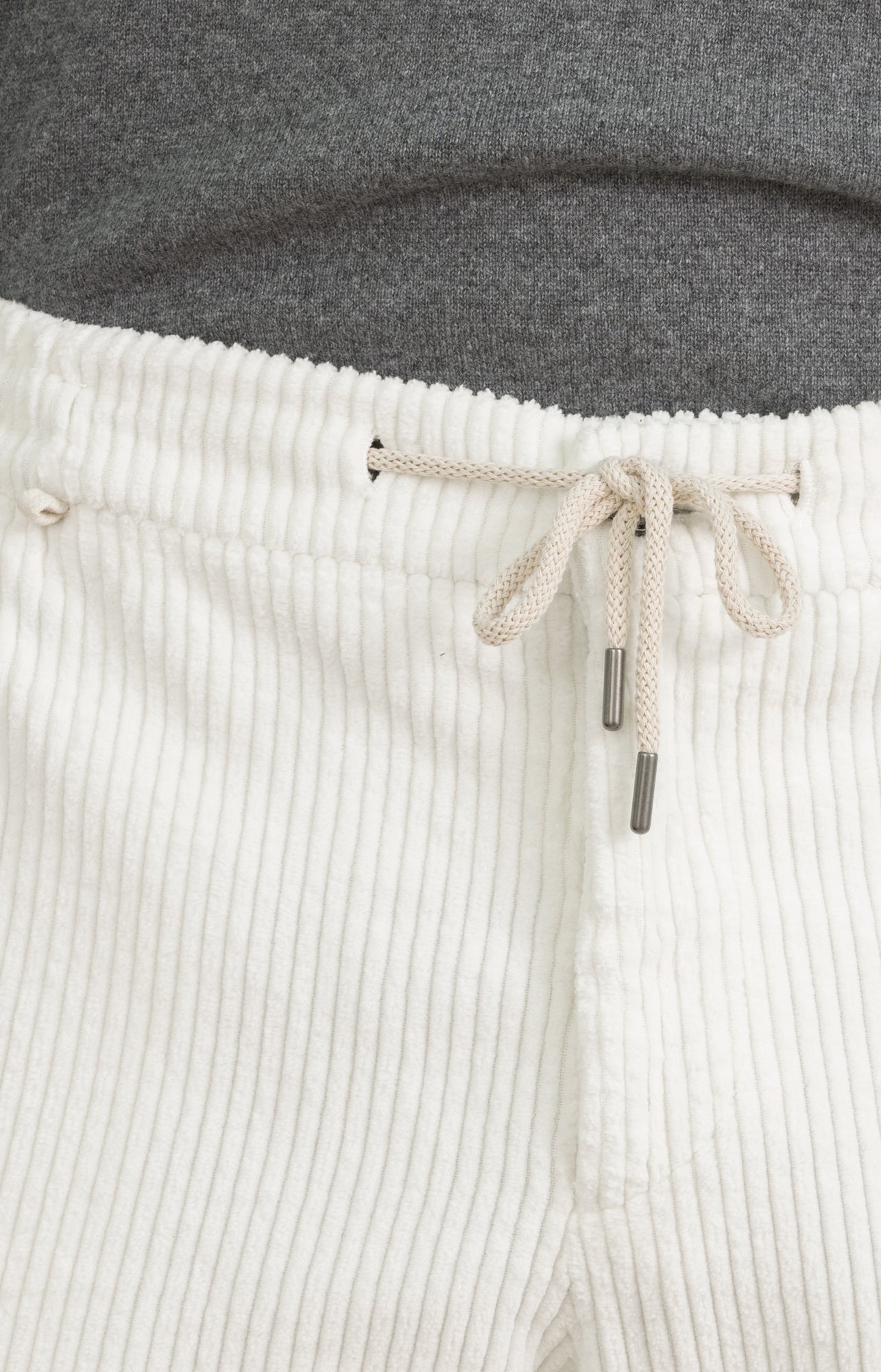 "Leisure Fit" trousers in stretch velvet