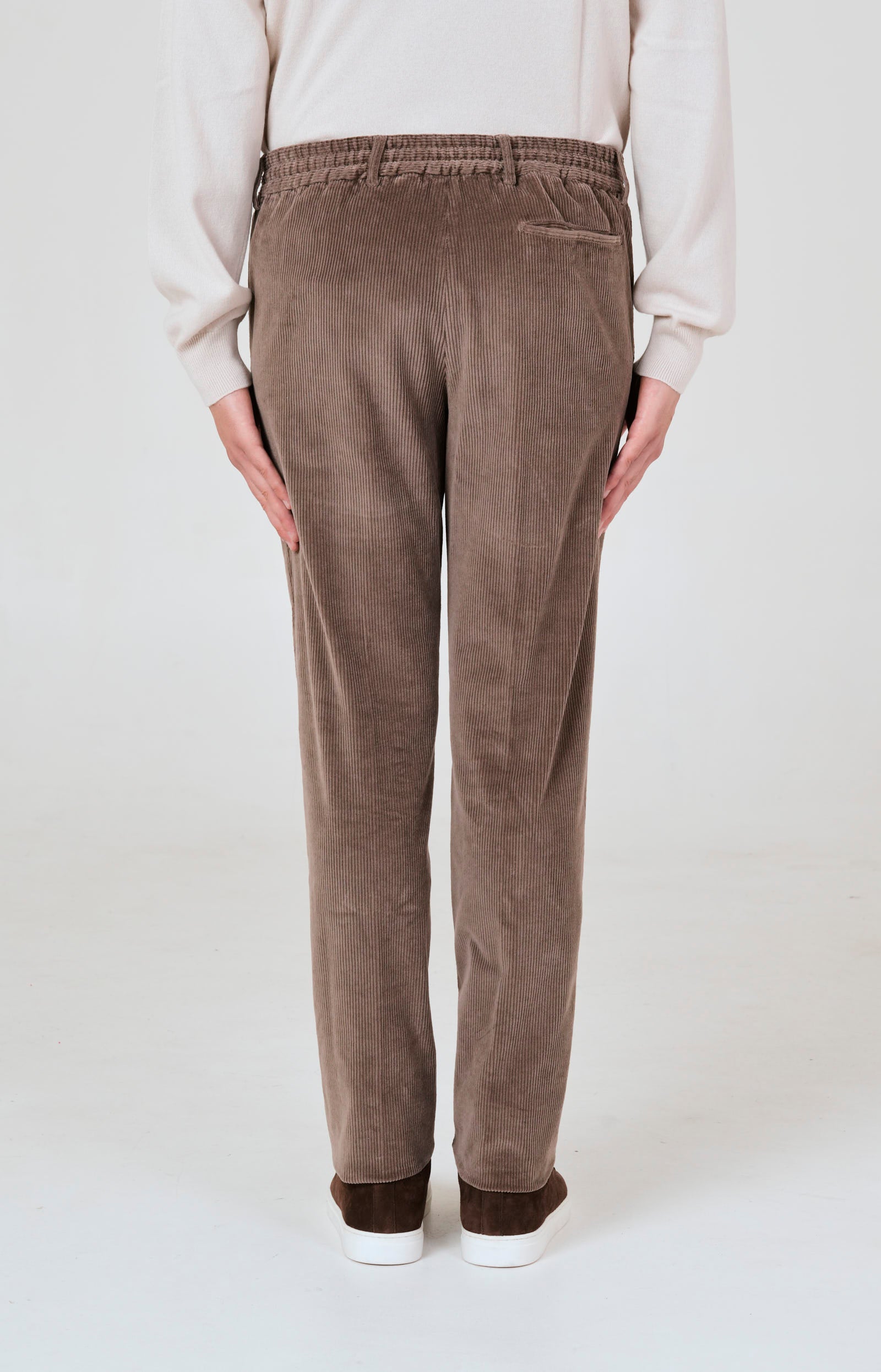"Leisure Fit" trousers in stretch velvet