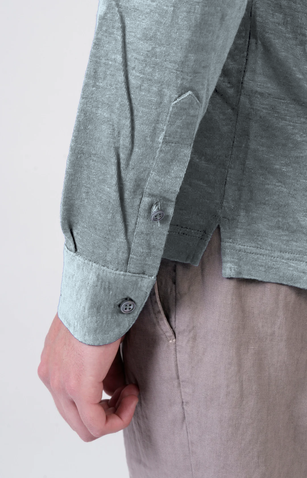 Long-sleeved polo shirt in ultra-light linen jersey