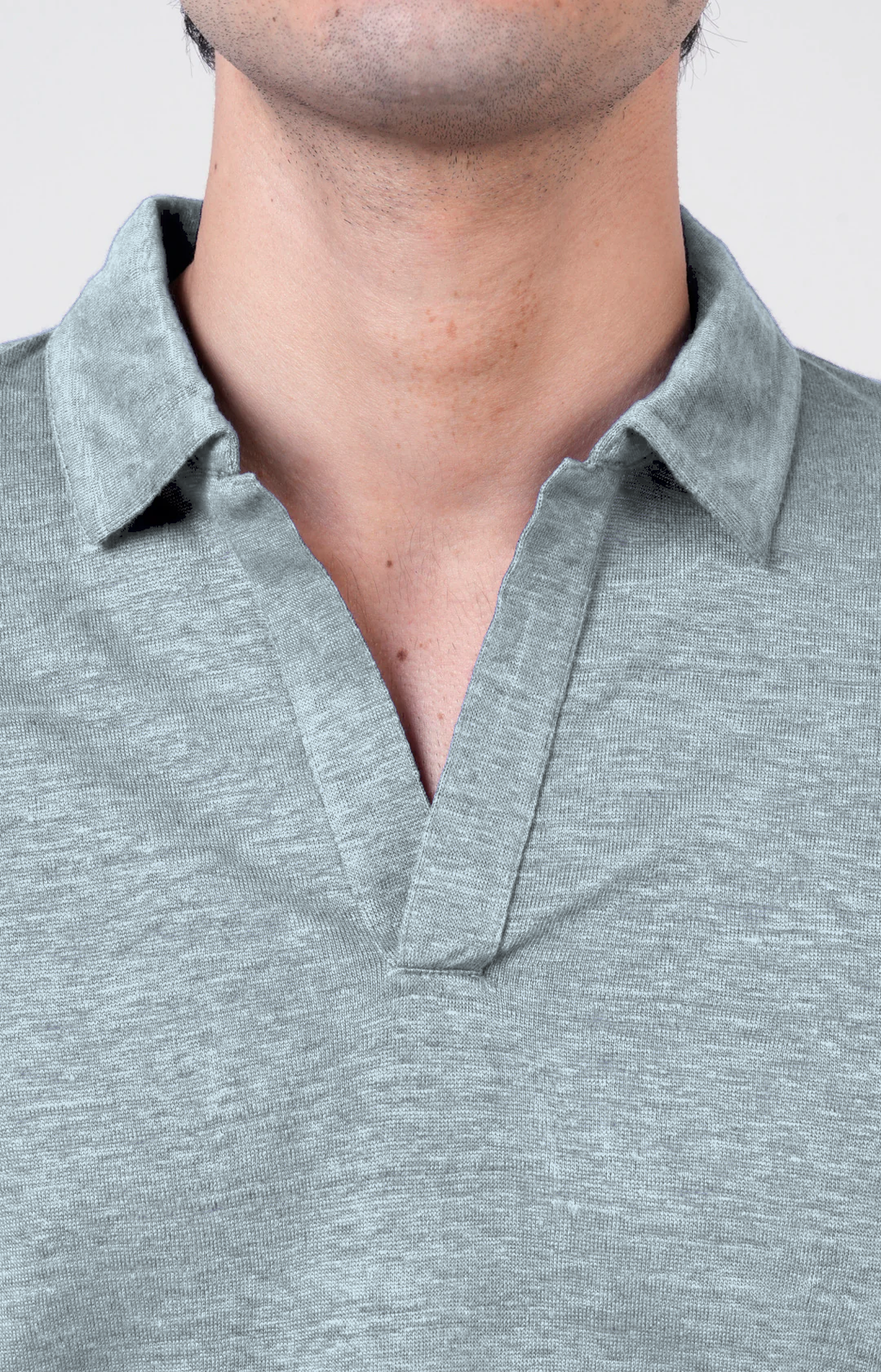 Long-sleeved polo shirt in ultra-light linen jersey