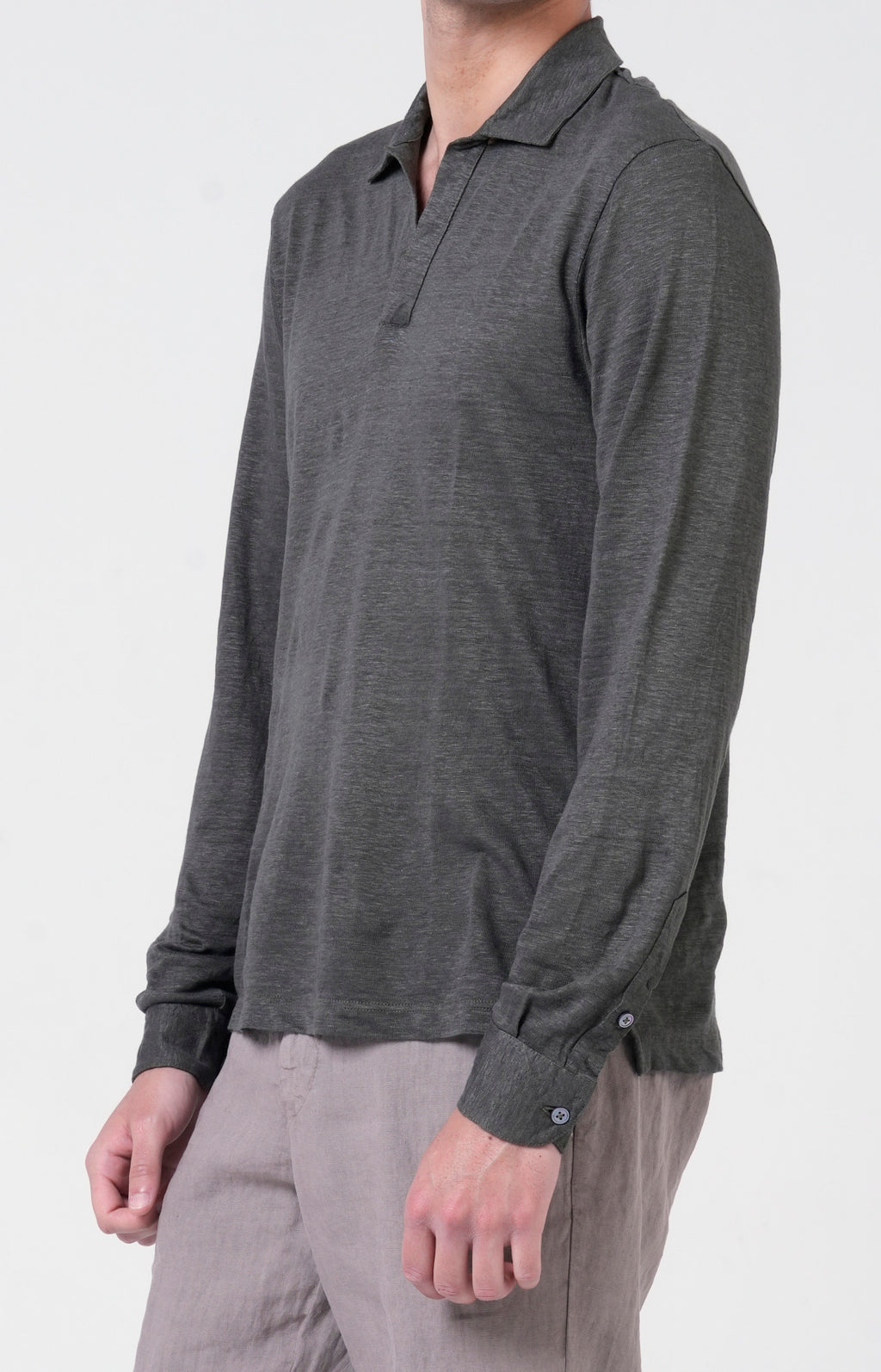Long-sleeved polo shirt in ultra-light linen jersey