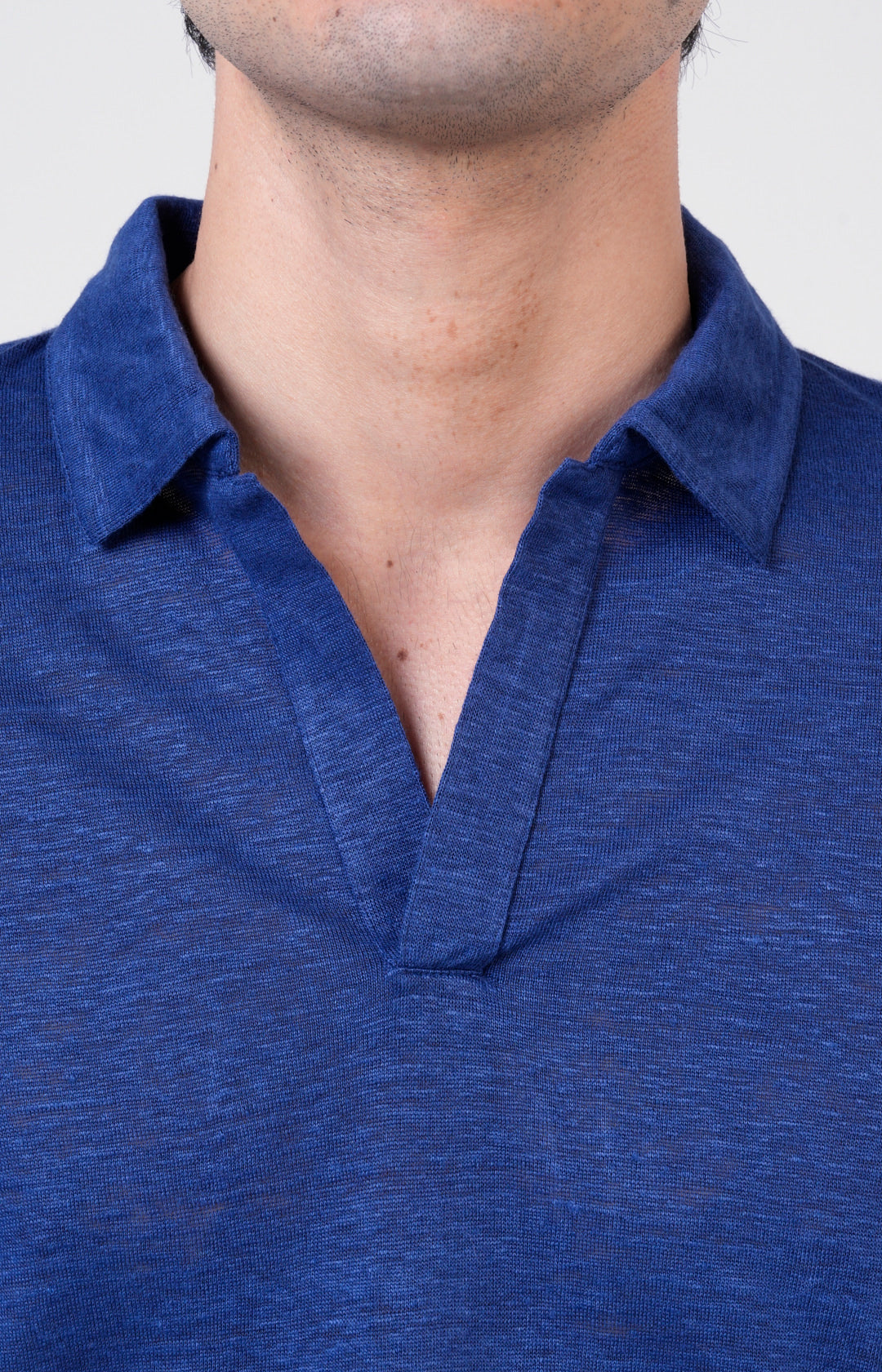 Long-sleeved polo shirt in ultra-light linen jersey