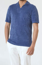 Short-sleeved terry polo shirt with open neck