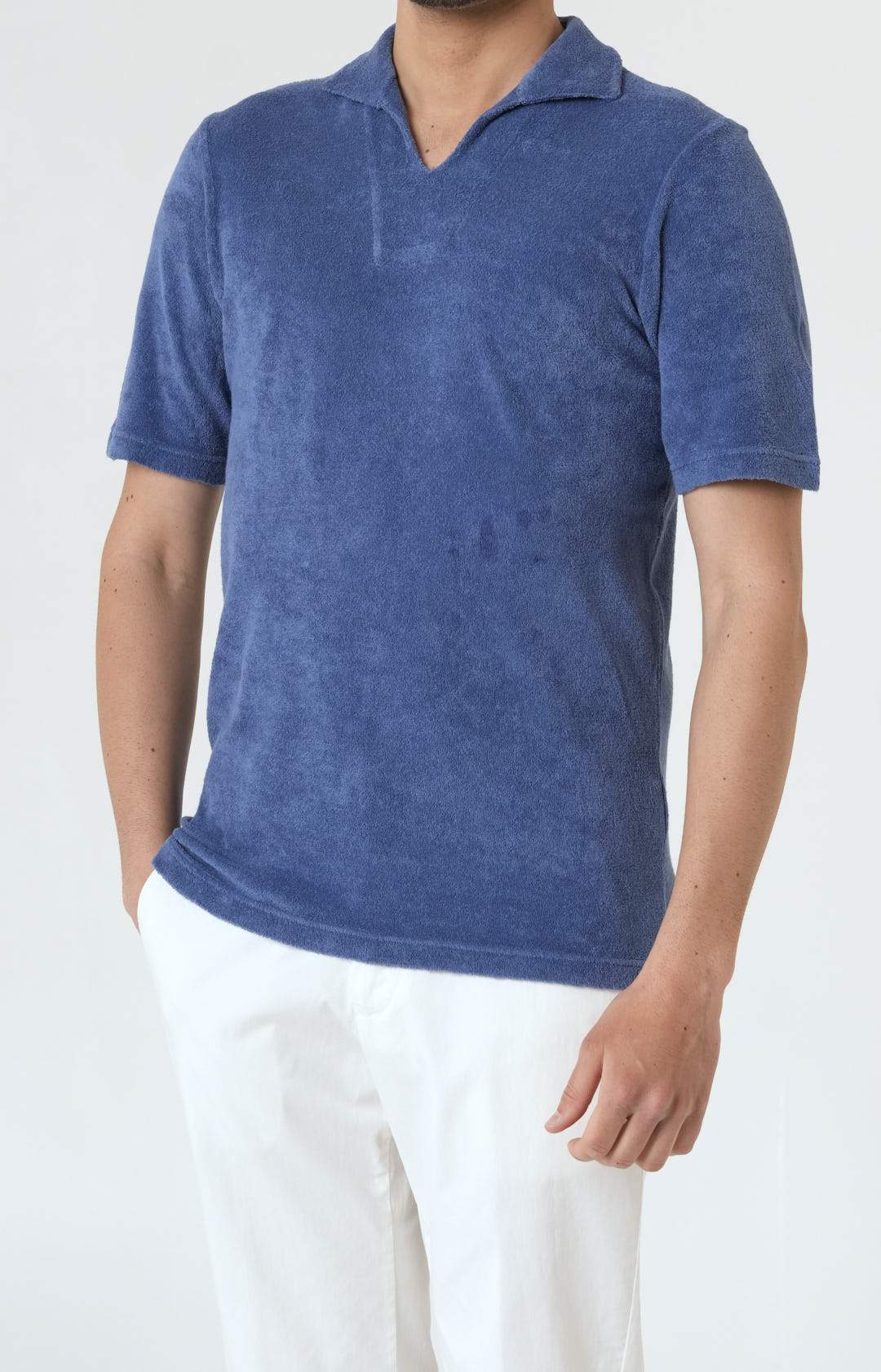 Short-sleeved terry polo shirt with open neck