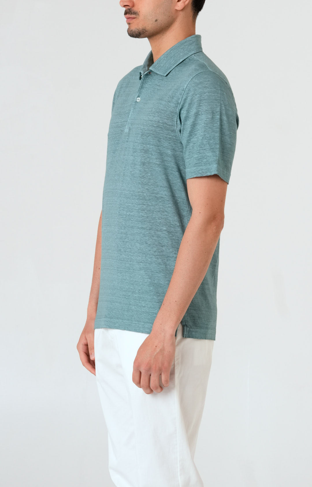 Short-sleeved polo shirt in ultra-light linen jersey