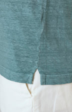 Short-sleeved polo shirt in ultra-light linen jersey