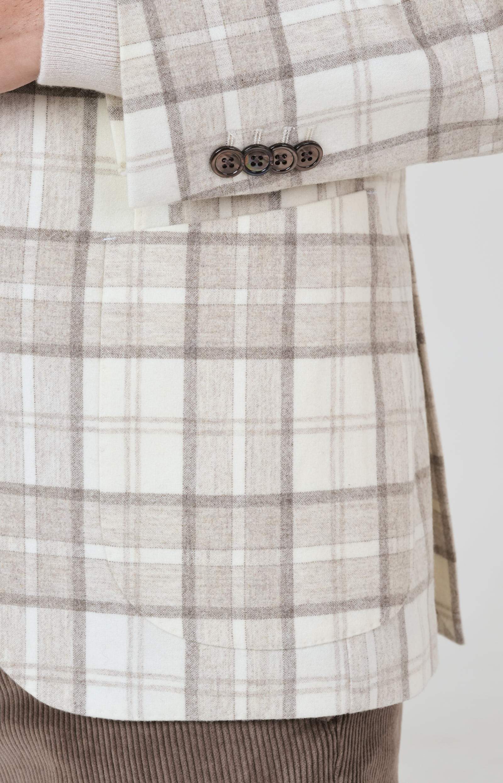 ravello_d6_fondobianco_quadrotortora_texC18_col1_4