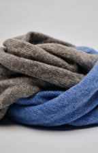 Two-tone cashmere neck warmer