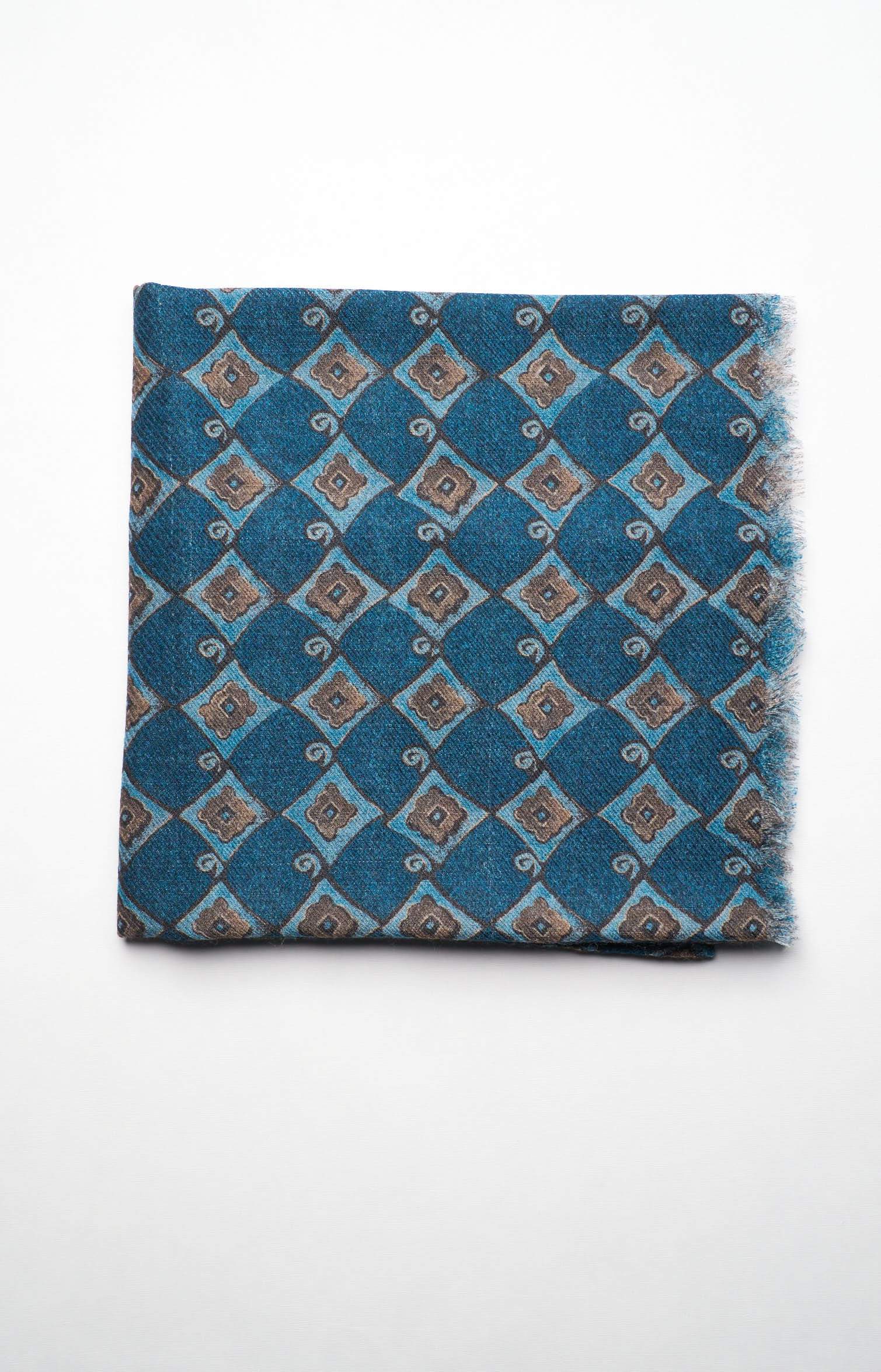 Patterned scarf in ultra-light cashmere and silk