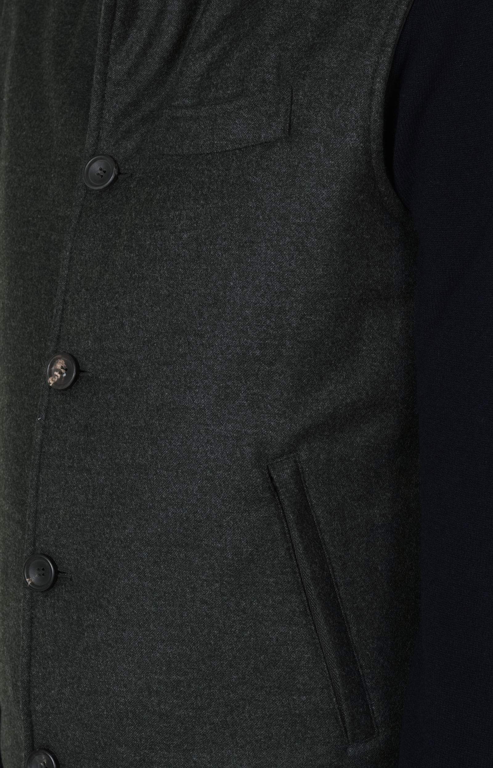 Reversible vest in wool and suede fabric